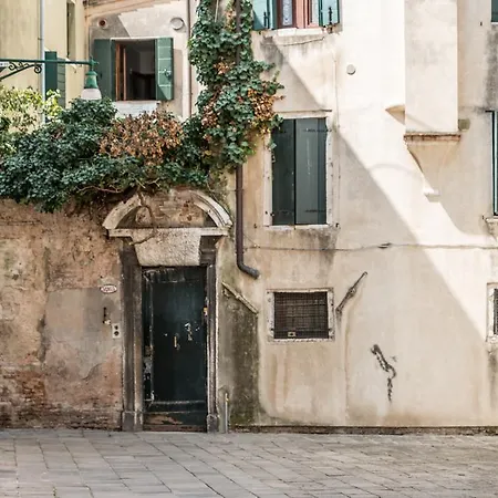 Casa Dell'artista *